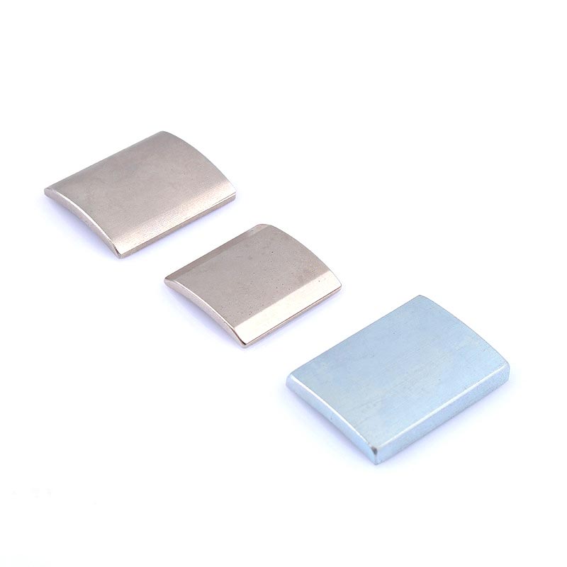 ما هو مغناطيس النيوديميوم ولماذا هو أقوى مغناطيس دائم؟